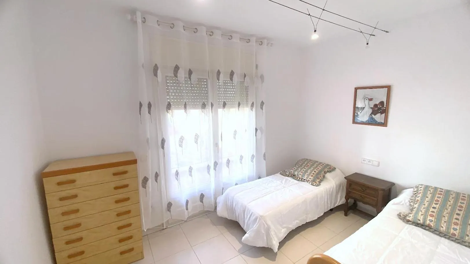 Dr Arruga Apartment Roses